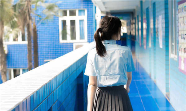 莱山如何找到一个可以帮助我生孩子的女人？